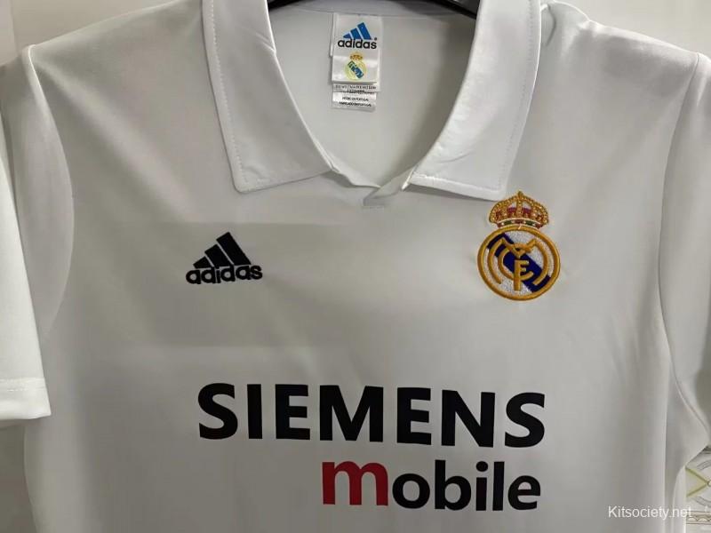 Real Madrid Home football shirt 2002 - 2003.